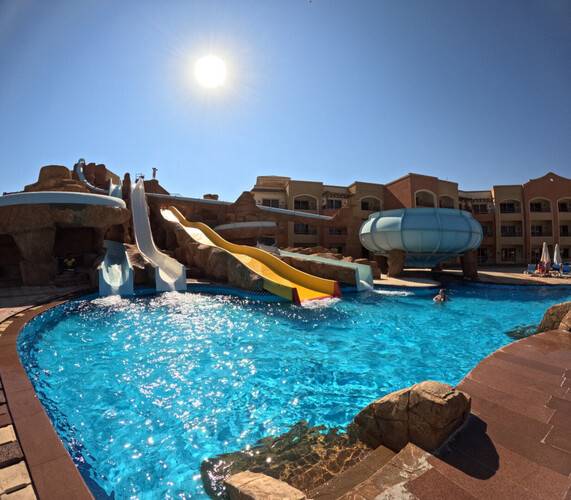 Regency Plaza Aqua Park & Spa Resort