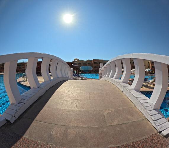Regency Plaza Aqua Park & Spa Resort