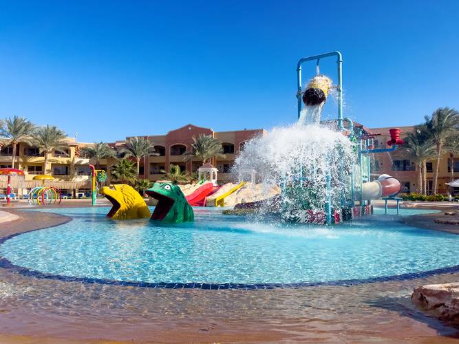 Regency Plaza Aqua Park & Spa Resort