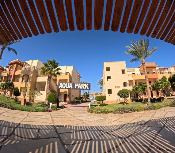 Regency Plaza Aqua Park & Spa Resort