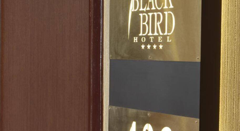 Black Bird Hotel