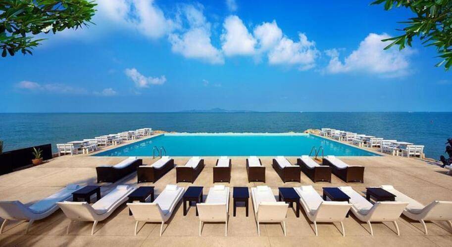 Golden Cliff House