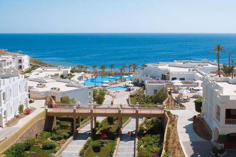 Continental Plaza Beach Resort & Aqua Park