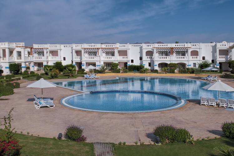 Continental Plaza Beach Resort & Aqua Park