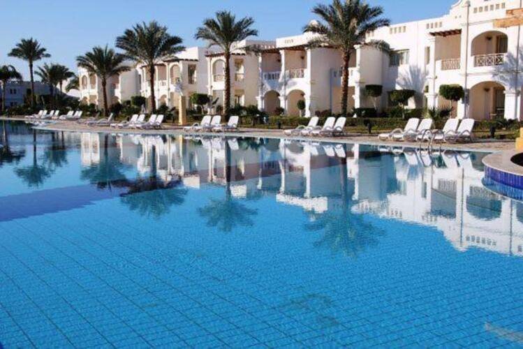 Continental Plaza Beach Resort & Aqua Park