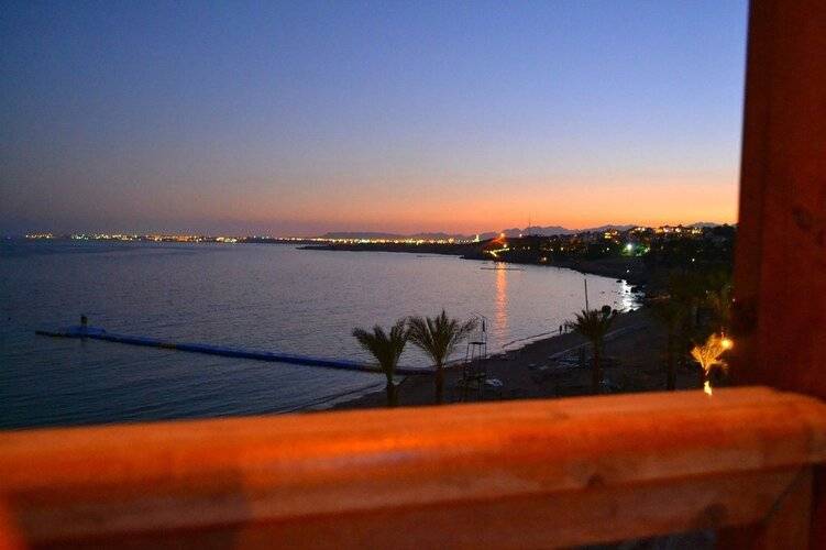 Continental Plaza Beach Resort & Aqua Park