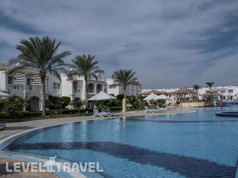 Фотография Continental Plaza Beach Resort & Aqua Park
