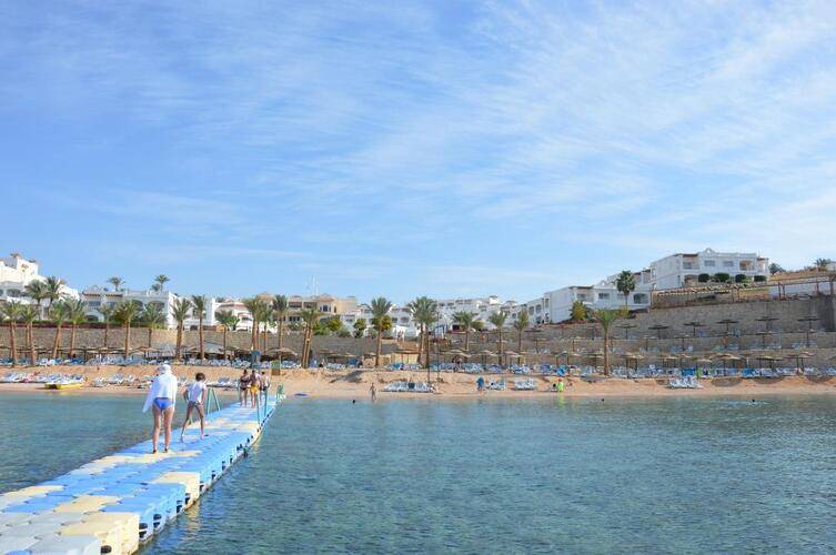 Continental Plaza Beach Resort & Aqua Park