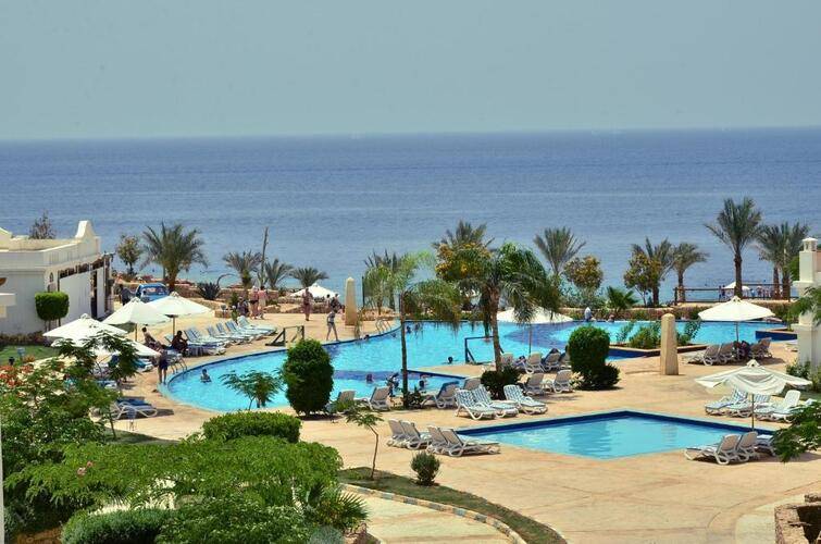 Continental Plaza Beach Resort & Aqua Park