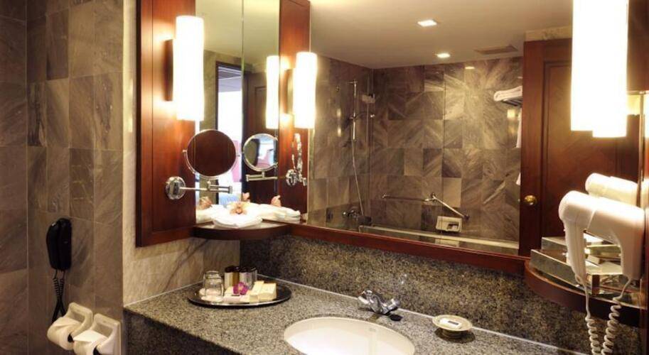 Rembrandt Hotel