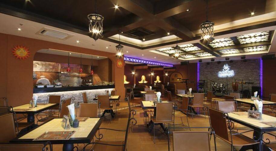 Rembrandt Hotel