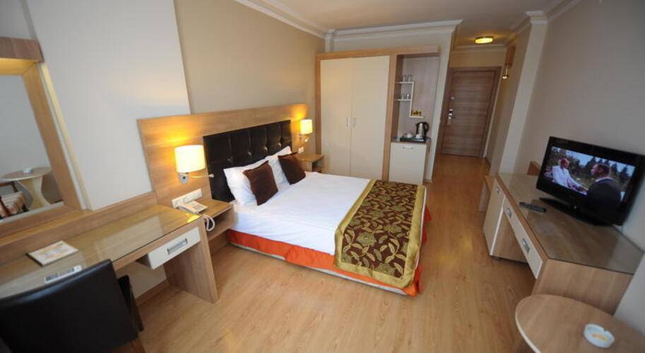 Suite Laguna Hotel