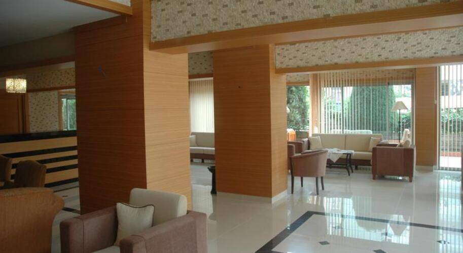 Suite Laguna Hotel