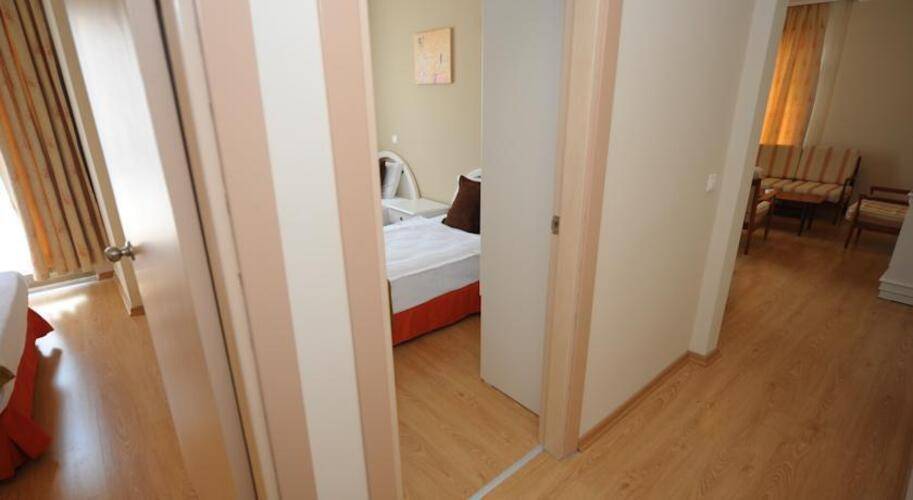 Suite Laguna Hotel