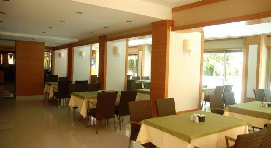 Suite Laguna Hotel