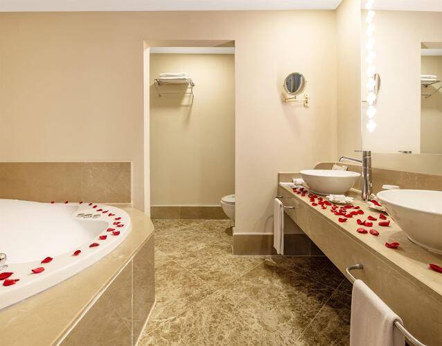 Spice Hotel & Spa