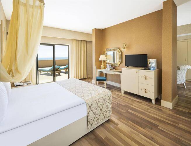 Spice Hotel & Spa