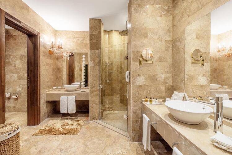 Spice Hotel & Spa