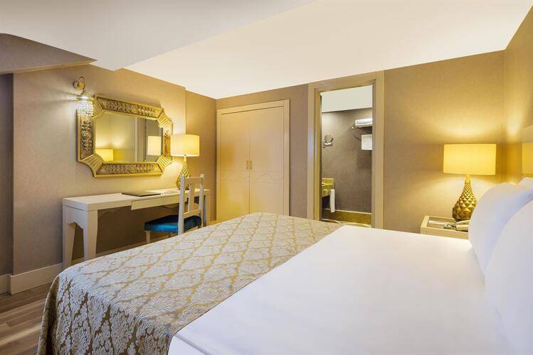 Spice Hotel & Spa