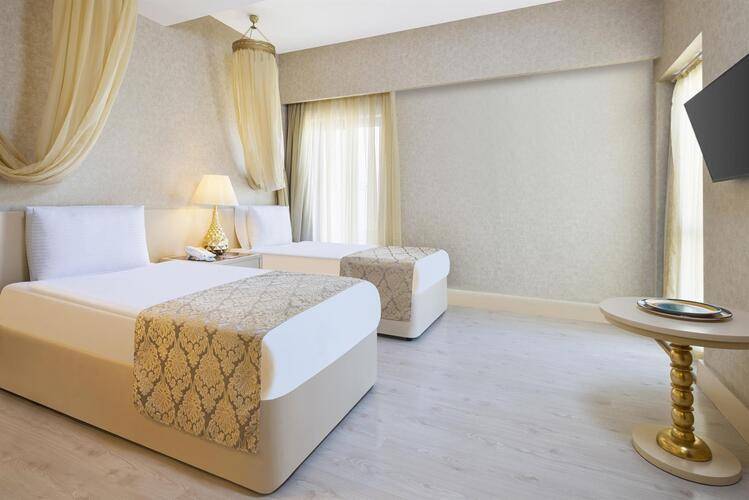 Spice Hotel & Spa