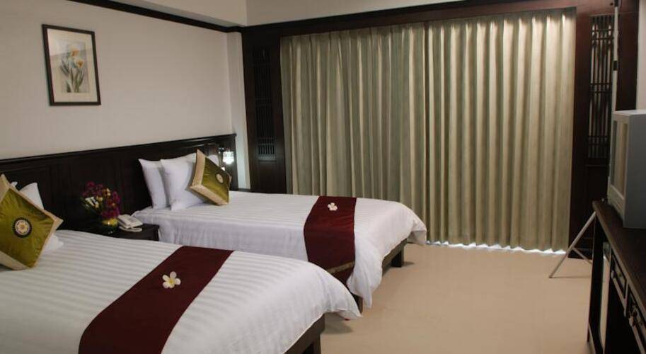 First Residence Hotel