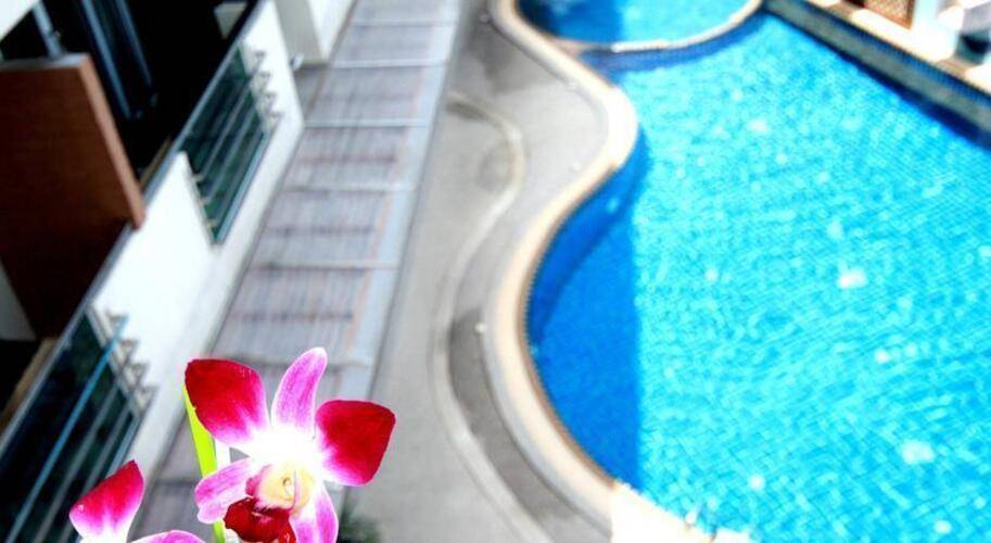 First Residence Hotel