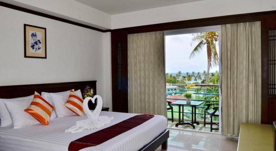 First Residence Hotel