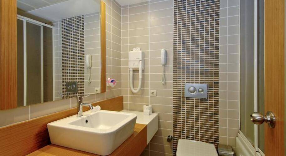 Ladonia Hotels Adakule (Ex. Alkoclar Adakule Hotel)