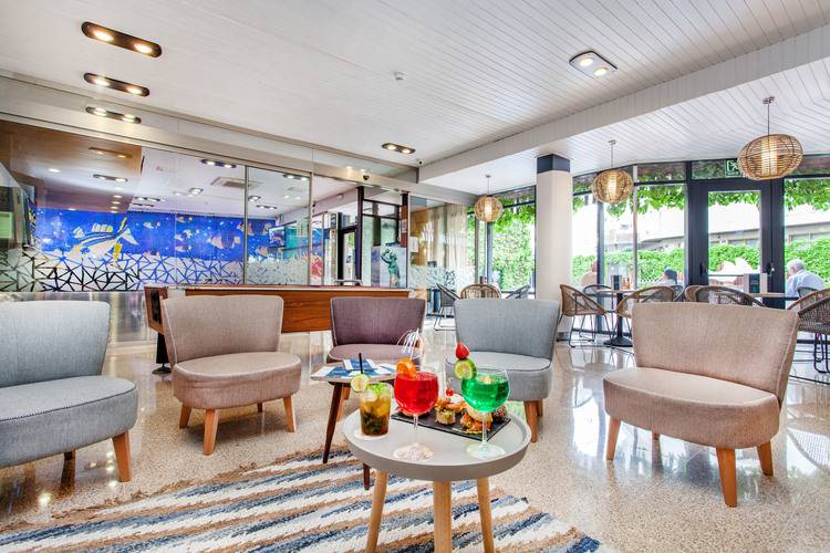 Xaine Park Hotel