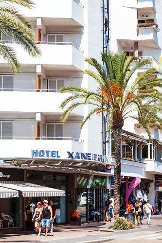 Xaine Park Hotel
