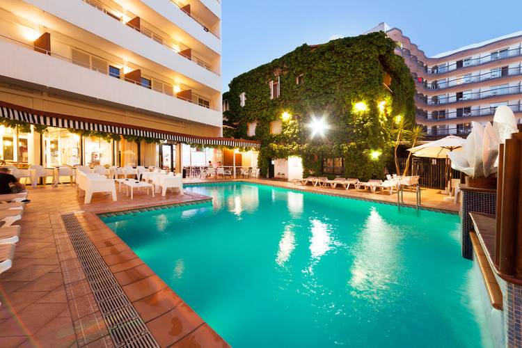 Xaine Park Hotel