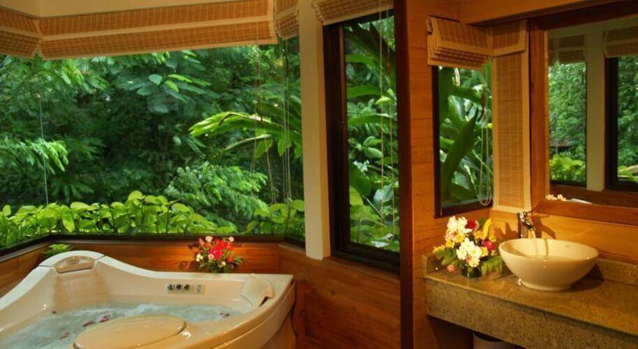 Sunset Park Resort & Spa
