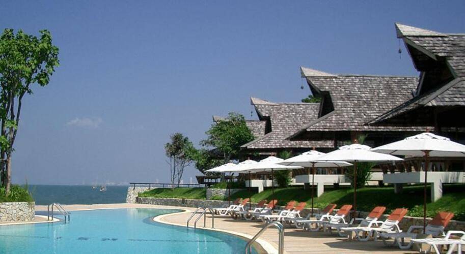 Sunset Park Resort & Spa