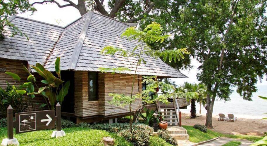 Sunset Park Resort & Spa