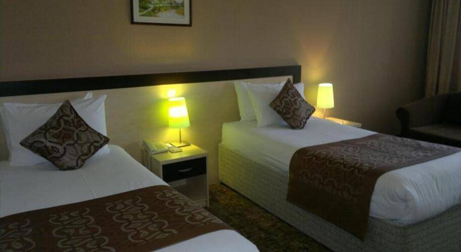 Adela Hotel