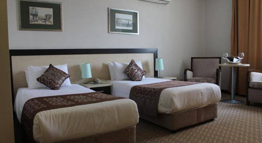 Adela Hotel