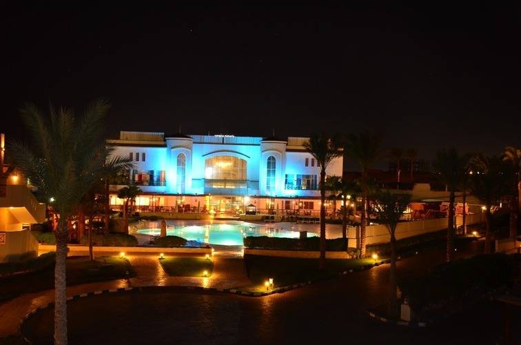 Ivy Cyrene Island Aqua Park Resort