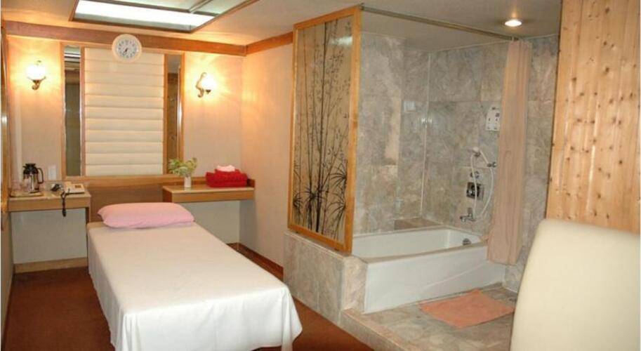 Asia Bangkok Hotel