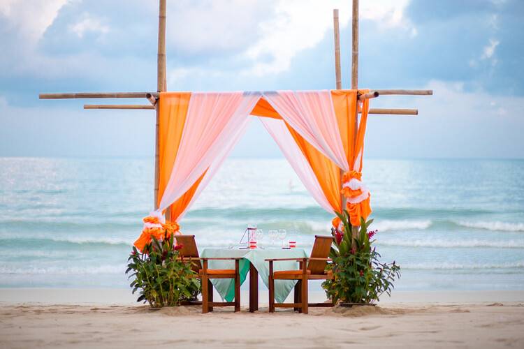 The Fair House Beach Resort