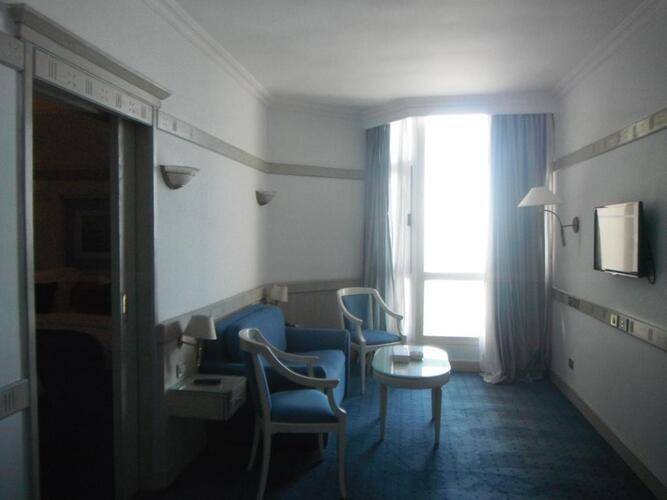 Mercure Romance