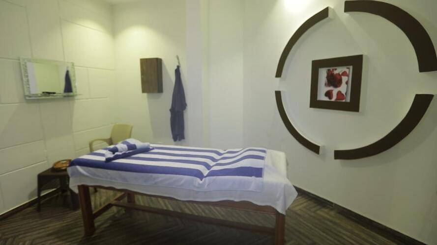 Mercure Romance