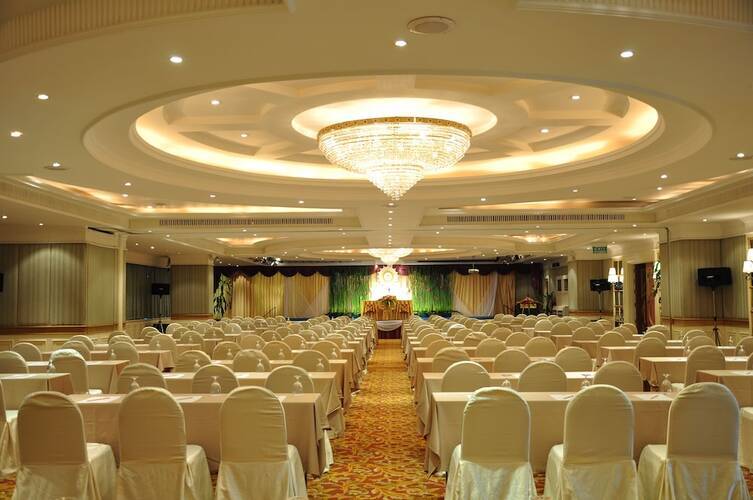 Royal Benja Hotel