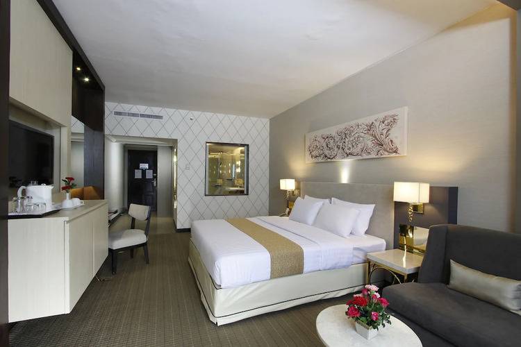 Royal Benja Hotel