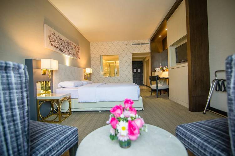 Royal Benja Hotel