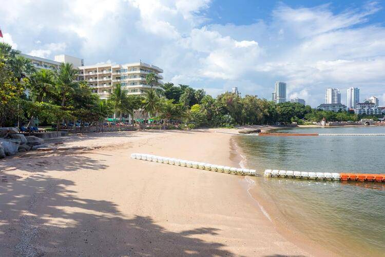 Garden Sea View