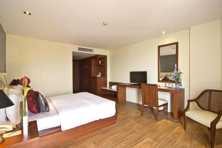 Grand Jomtien Palace Hotel