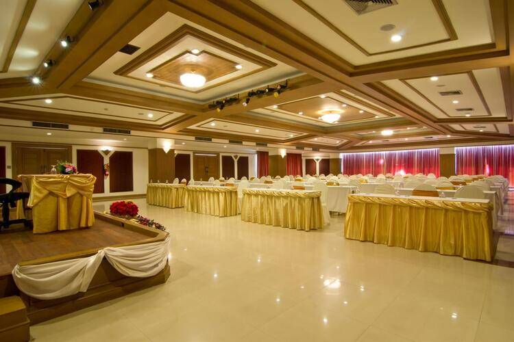 Grand Jomtien Palace Hotel