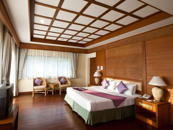 Grand Jomtien Palace Hotel