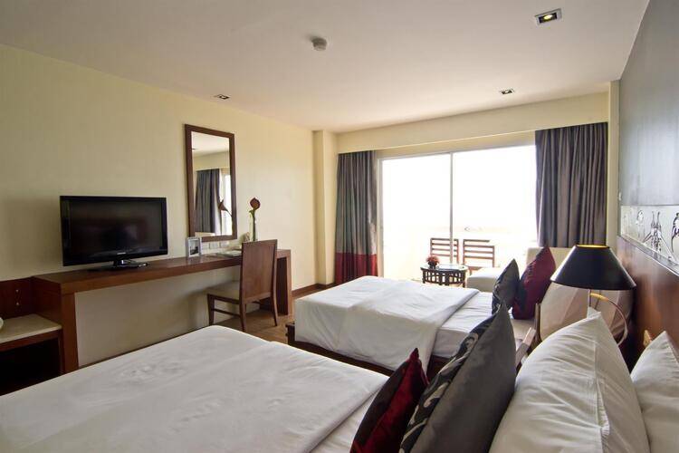 Grand Jomtien Palace Hotel