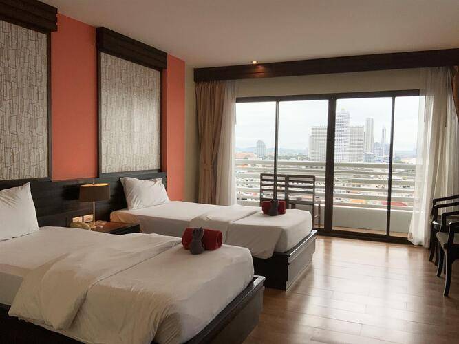 Grand Jomtien Palace Hotel